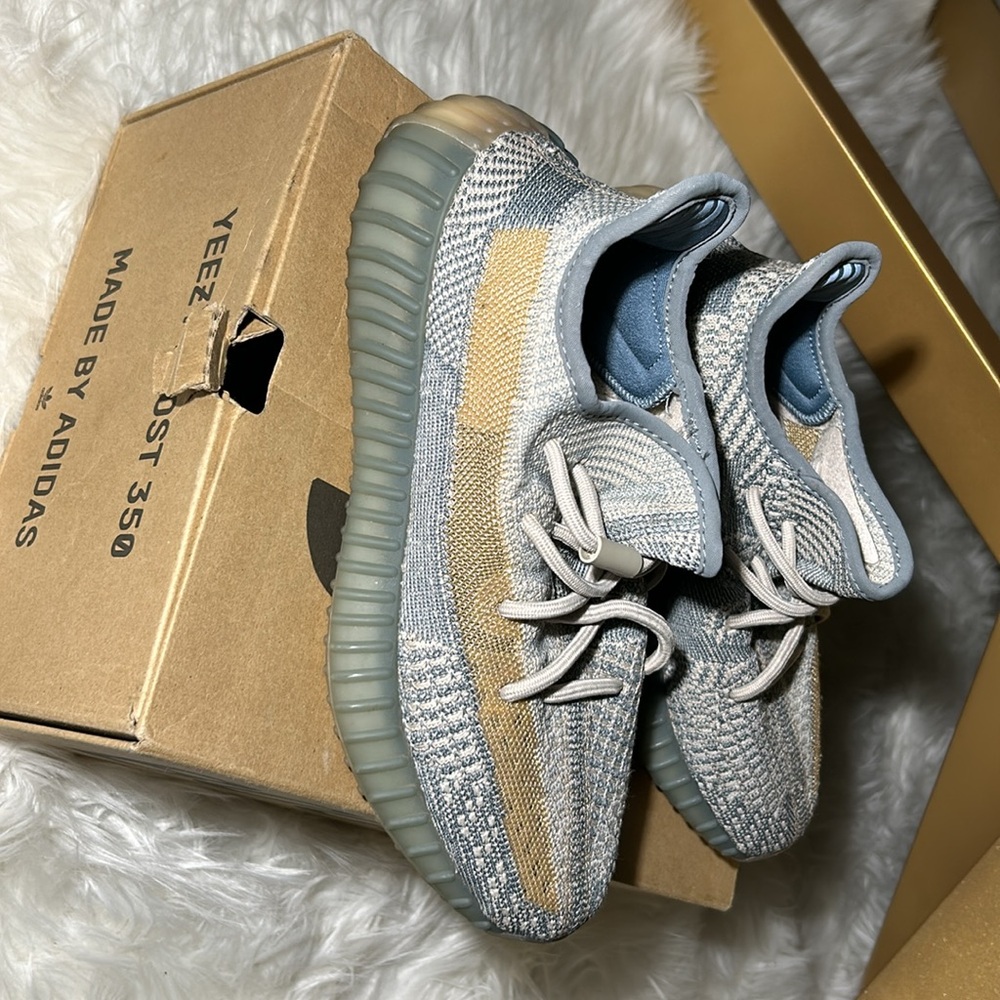 Yeezy 350 - image 2